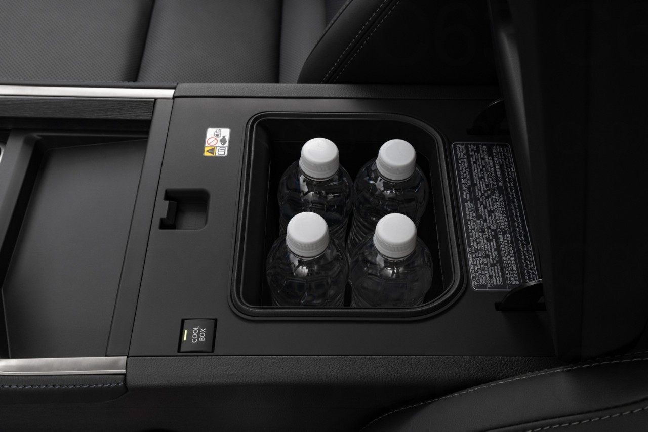 lexus-gx550-overtrail-interiorcoolbox-v1