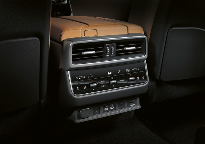 lexuslx13