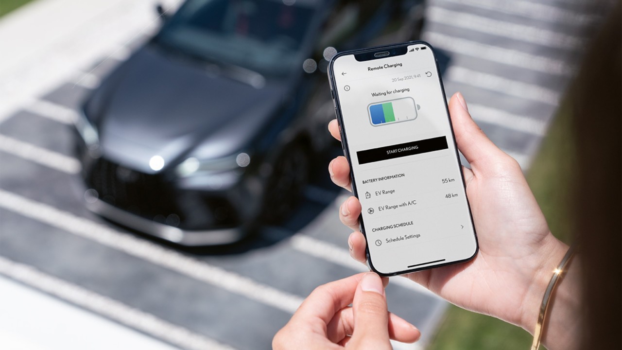 2021-lexus-nx-technology-lexus-link-app-1920x1080