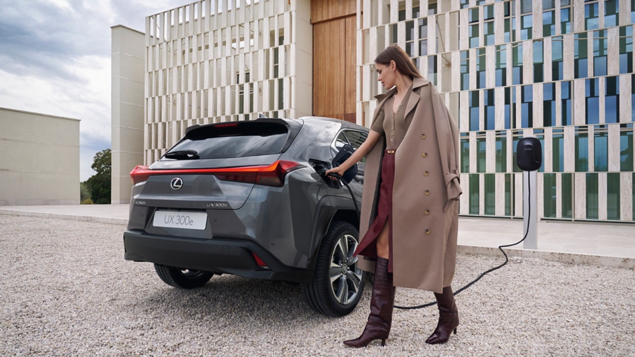 Lexus UX 300e