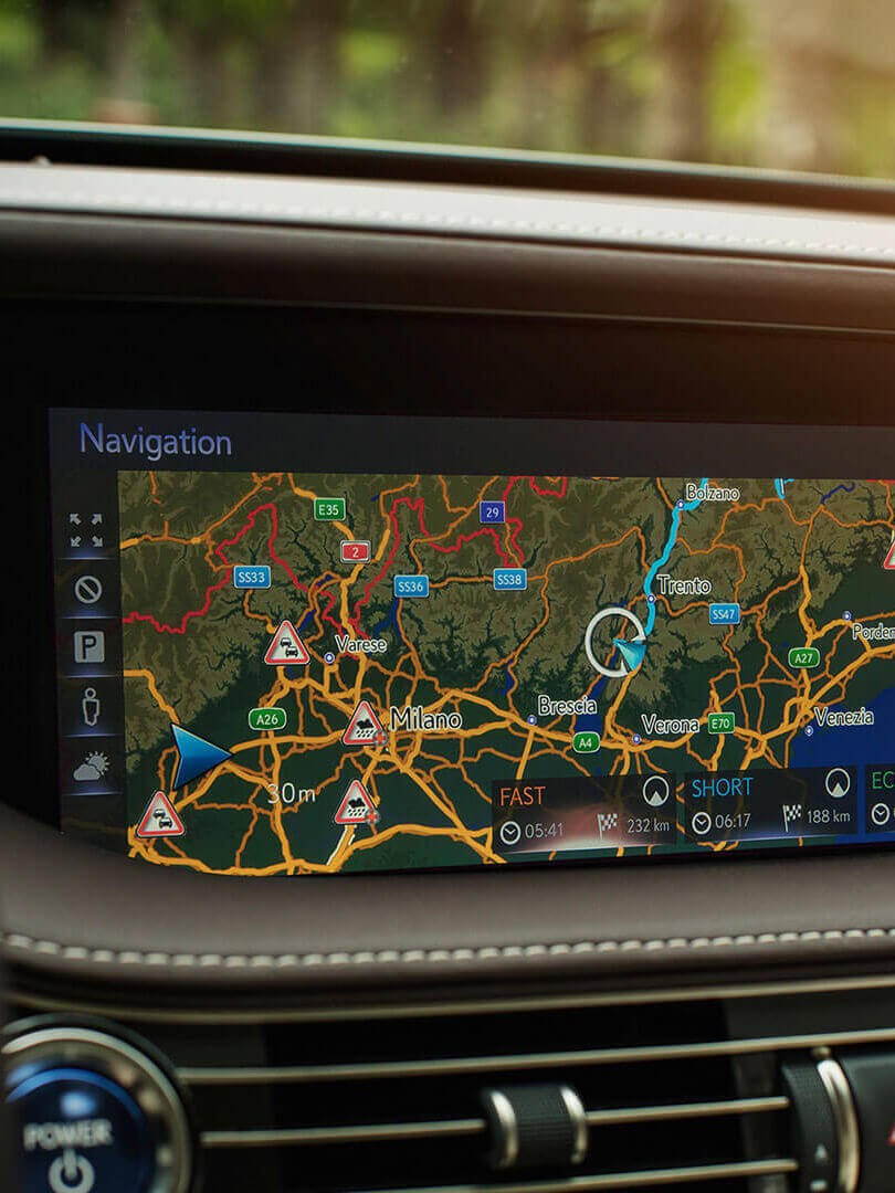 Close up on a navigation screen using Android Auto 