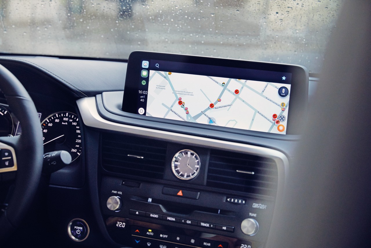 Close up on a navigation screen using Apply Carplay 