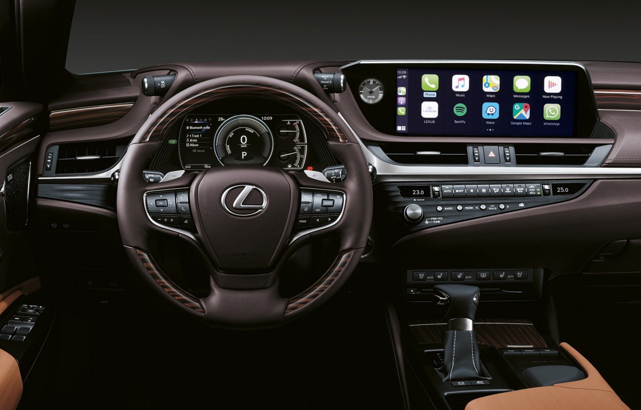Front interior of a Lexus 