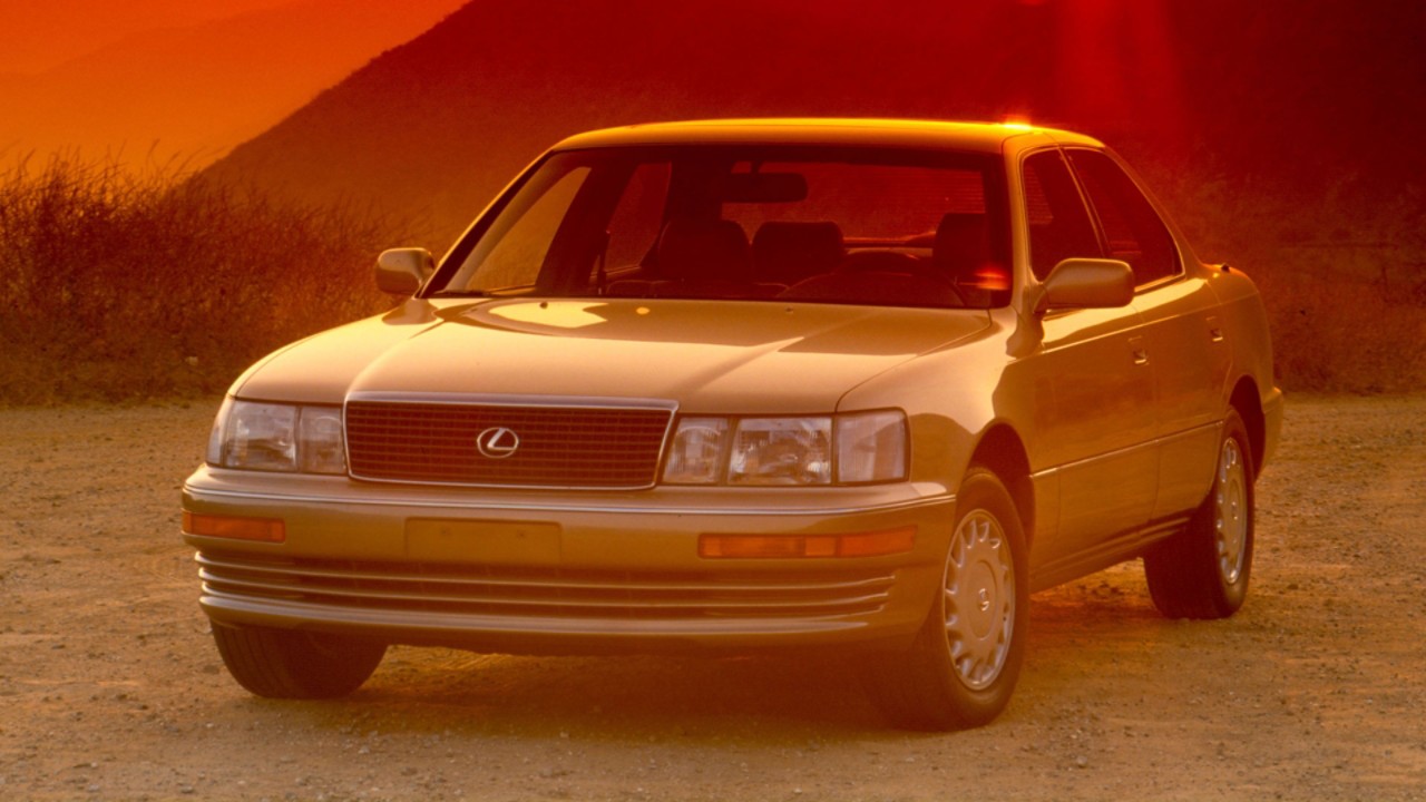 Lexus-LS-400-1990